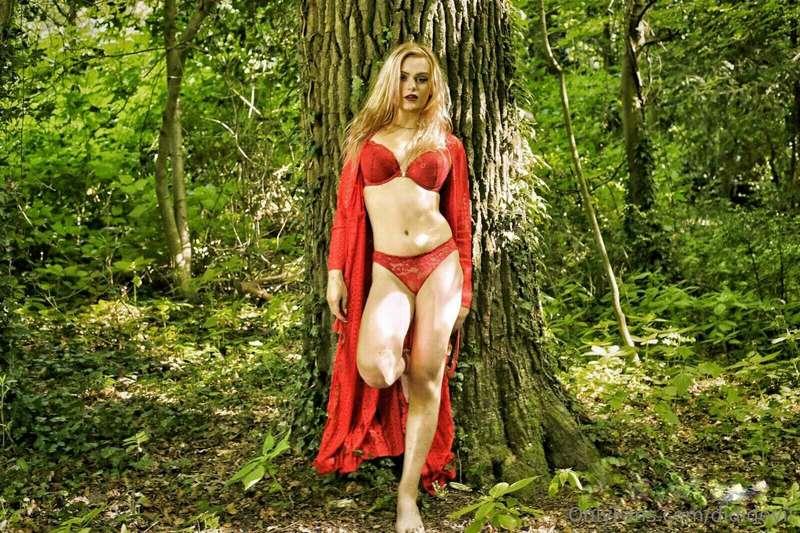 Happy easter😘 wanna hide some eggs?