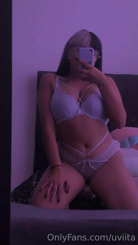 cute and sensual🥰