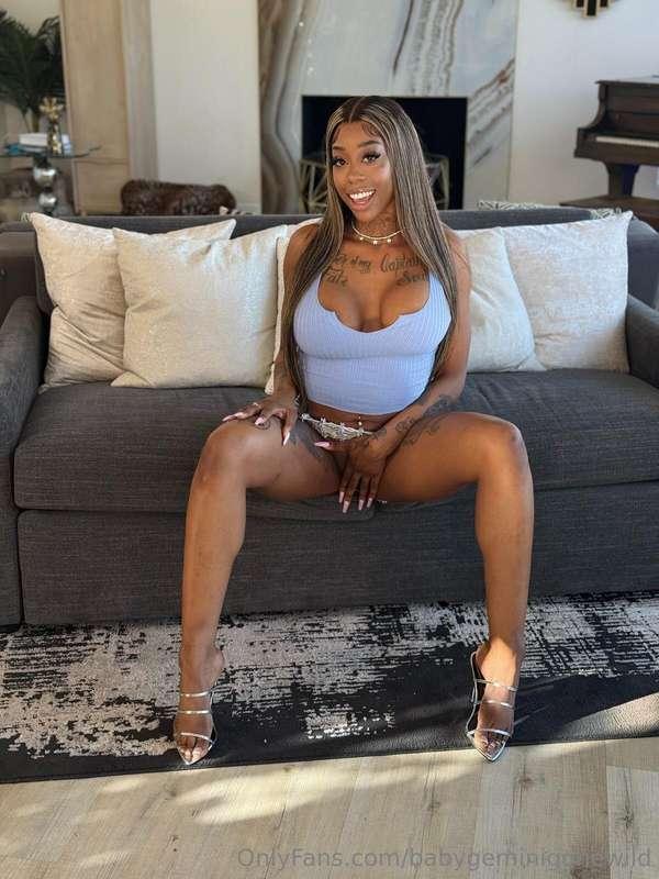 I'm ready to get dicked down 🍆🐱 Do you have what it takes? 😈