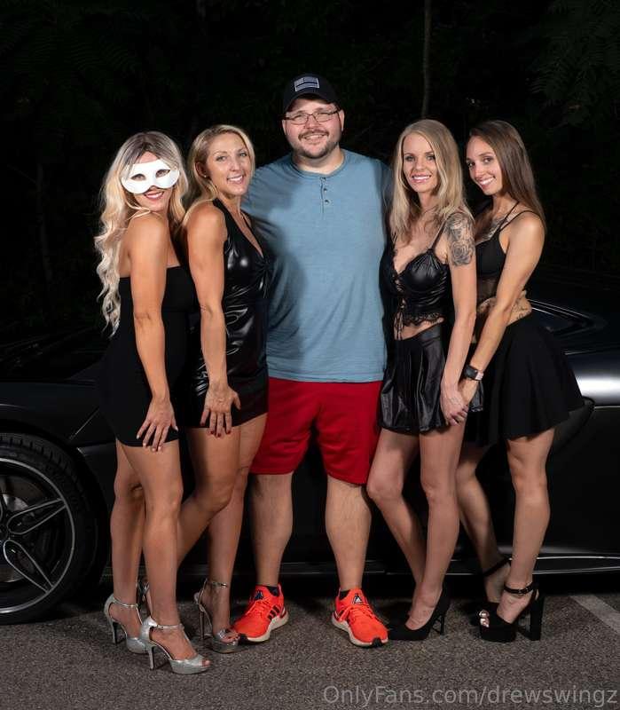 The photo shoot was great, but the 4 on 1 reverse gangbang a..
