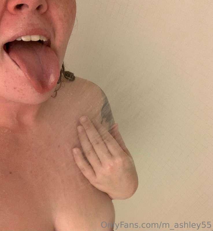 Unlock to see everything you can’t see here 👅 I wish you cou..