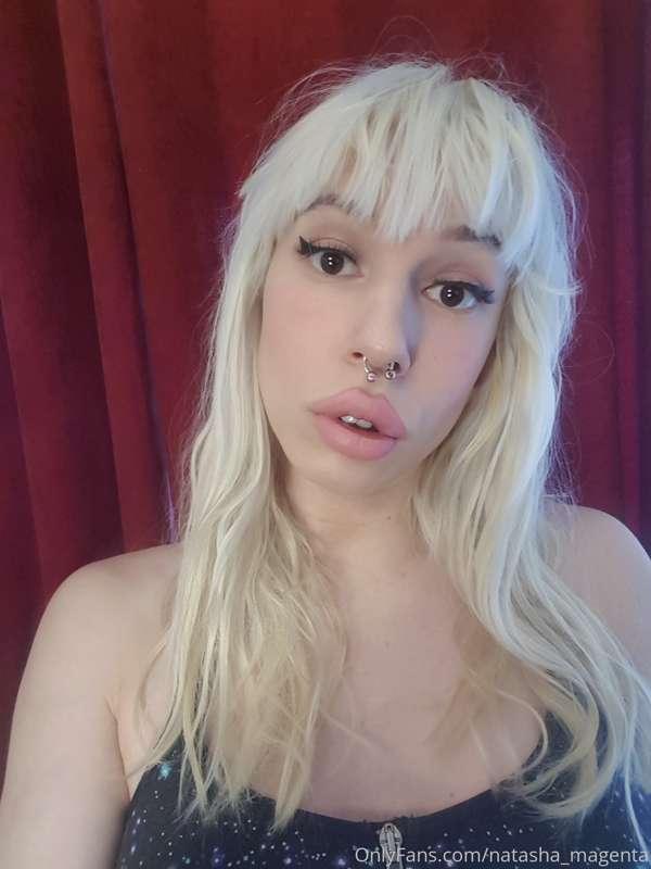 I bleached my hair again! Also theres 9 hours left on the ch..