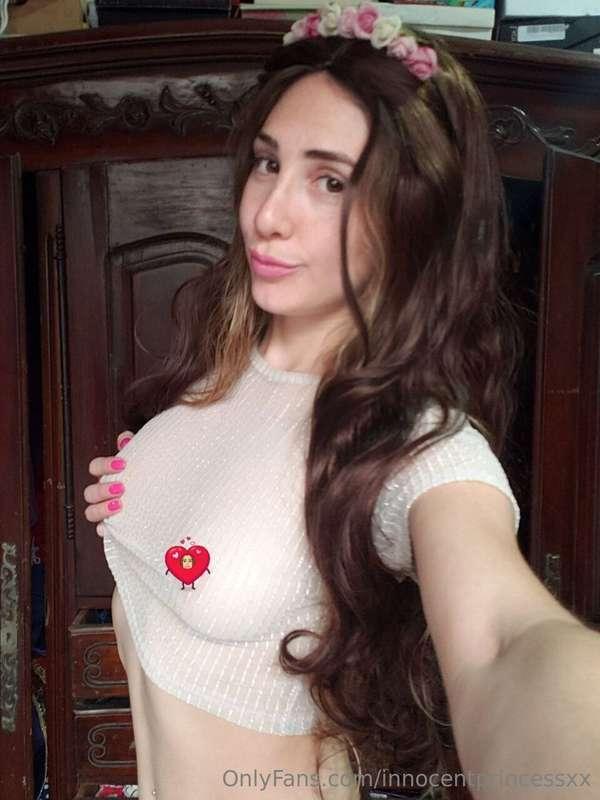I'm @carlaa22 natural girlVc ,se xting or video custom love?..