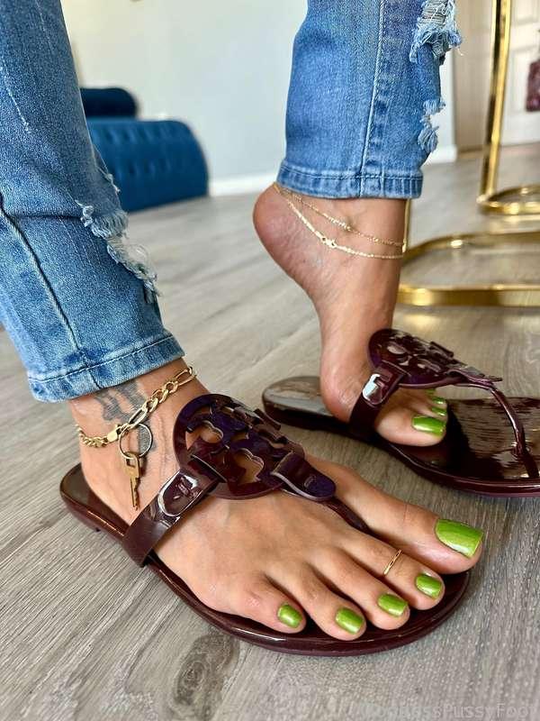 goddesspussyfoot image #1