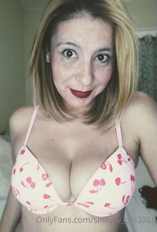 ✨ Hey love how can I make you smile