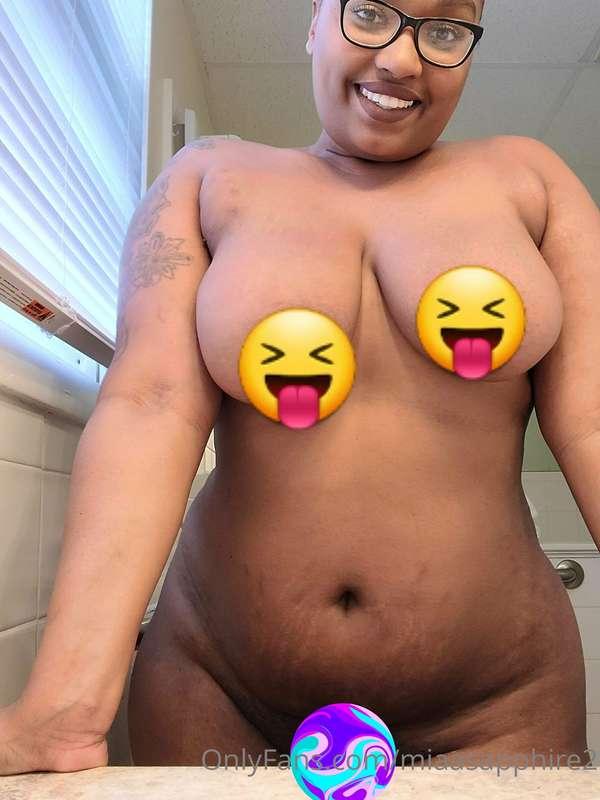 Good morning I'm having a sale today on OF 
It's under $5 cl..