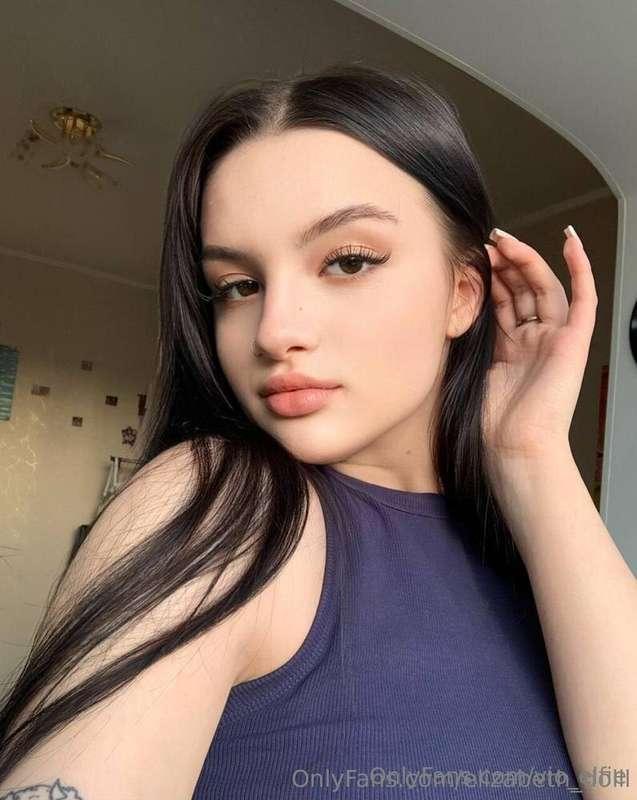 DO YOU WANT TO CUM?💦💦Look at her👅@elizabeth_dolll wants to s..
