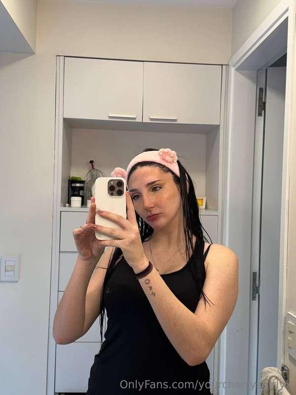 cute headbandd :P