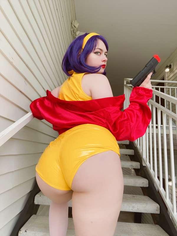Faye Valintine cosplay