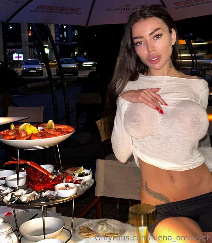 Do you want to join my dinner?😈Text me baby❤️‍🔥