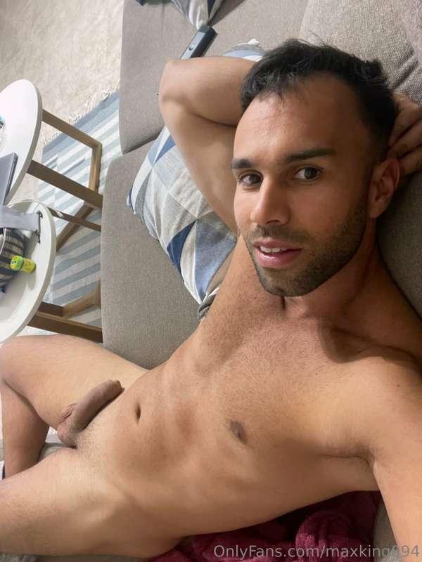 My flirtatious mood is activated – can you handle it? 😏🔥