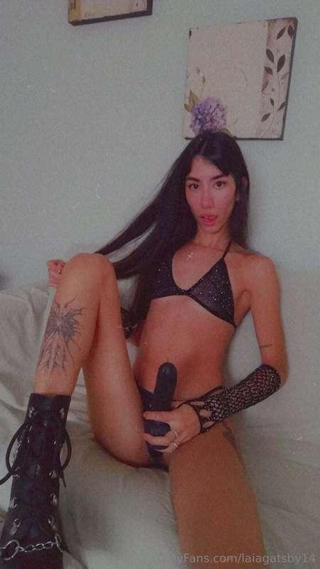 Do you want to see me ride this cock??