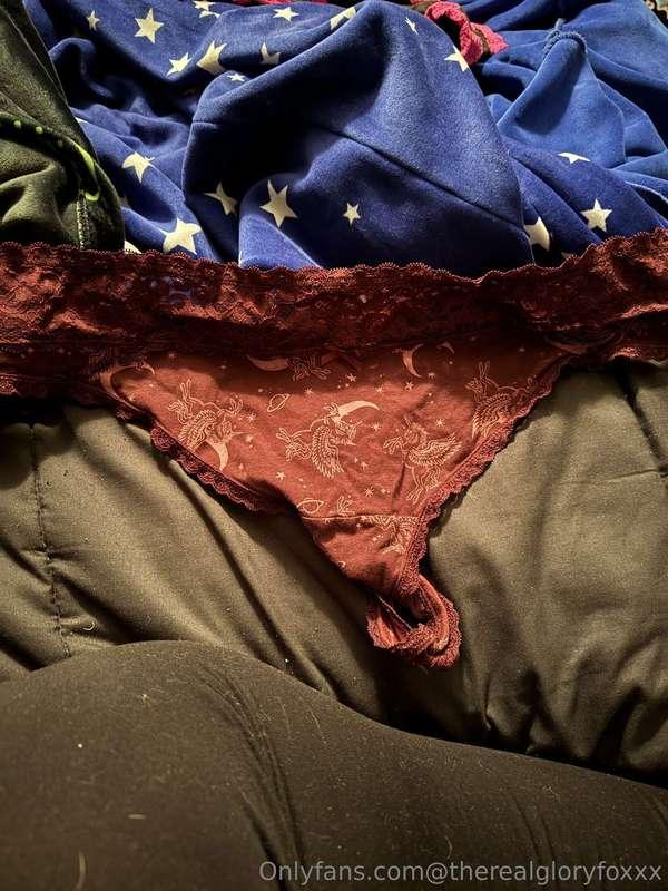 Who’s trying to sniff? DM me if you are 😈