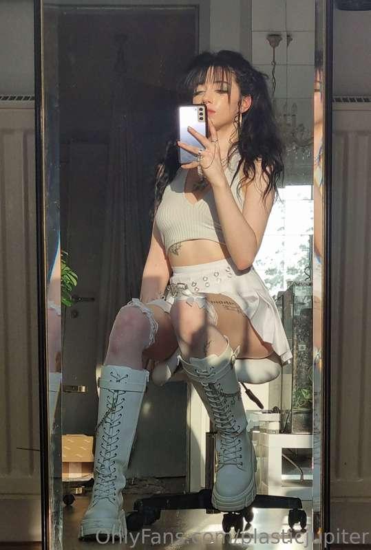 who wants to see more of this fit