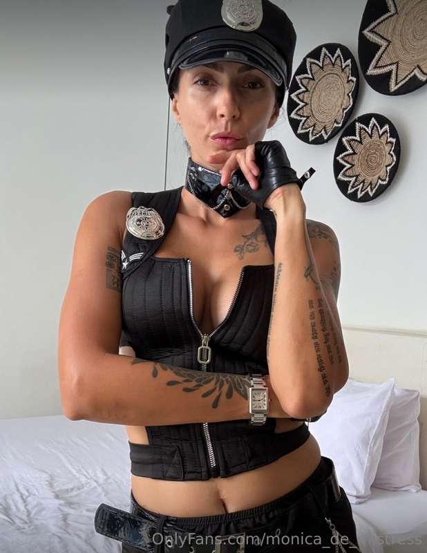 You look guilty.Should I cuff you now or wait until you conf..