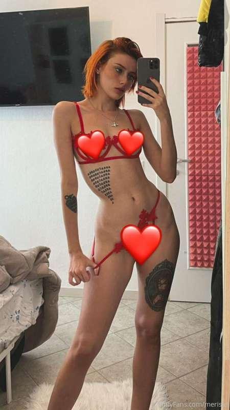 Niente ragazzi sono andata in fissa con questo completino ro..