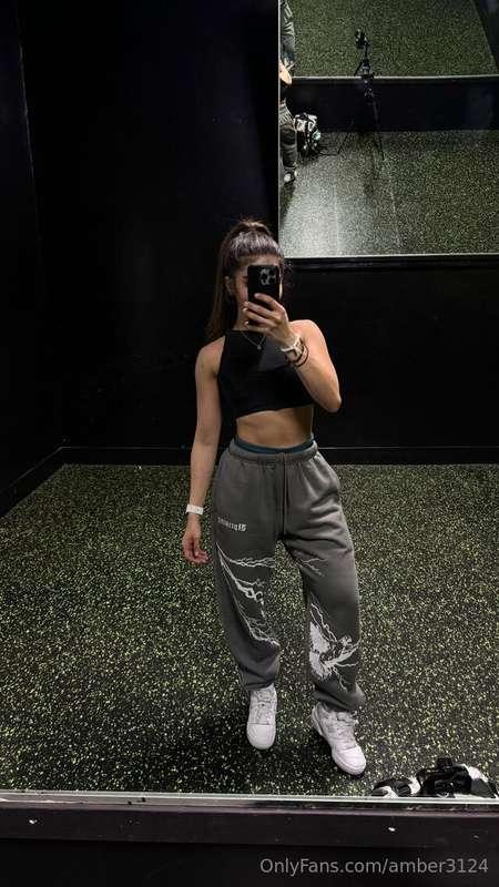 gym time 😻