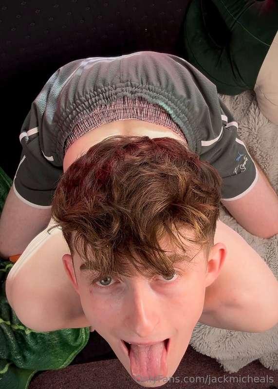 Felt cute in these boy shorts 🩳 Which photo is your favorite..