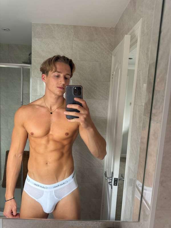My body is all yours😘