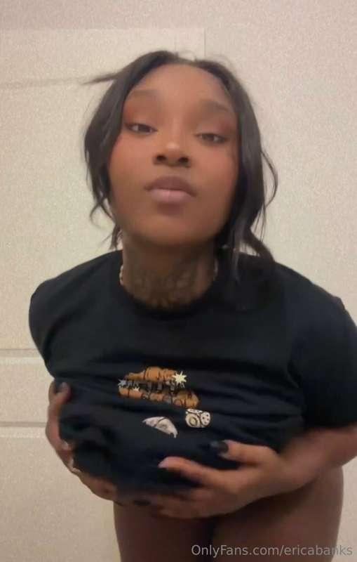 How would u feel fuckin' dis titties while my tongue reaches..