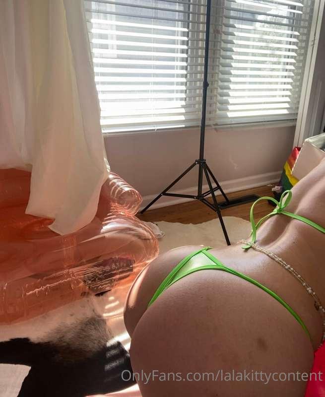 Practicing my arch 🥹🍑