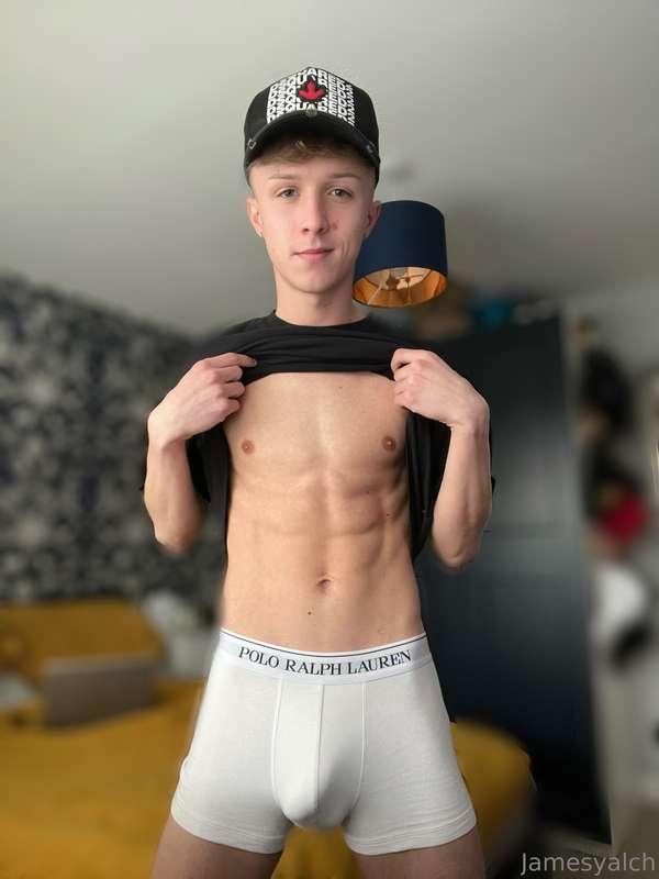 *Whos horny?😈*  **Old picture I never uploaded 😛**