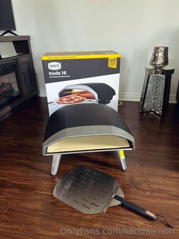 Thank you for the pizza oven daddy !