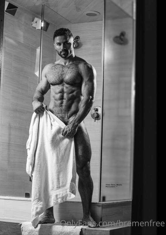 Do you want to see what I’m hiding?! 😈
Subscribe to my VIP P..