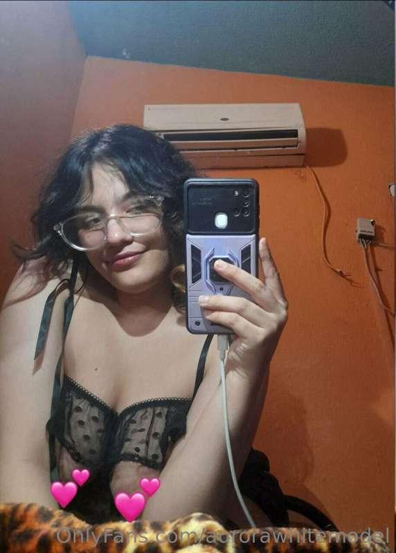 Everybody is talking about this 20 yo girl😈@goddeskatherine ..