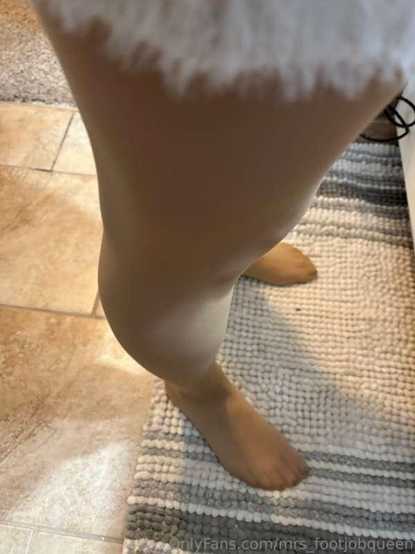 mrs_footjobqueen image #7