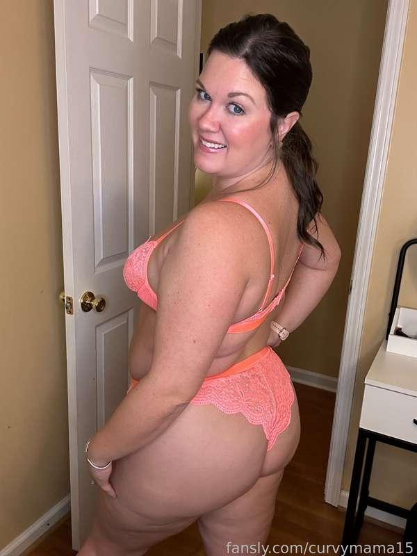 curvymama15 image #1