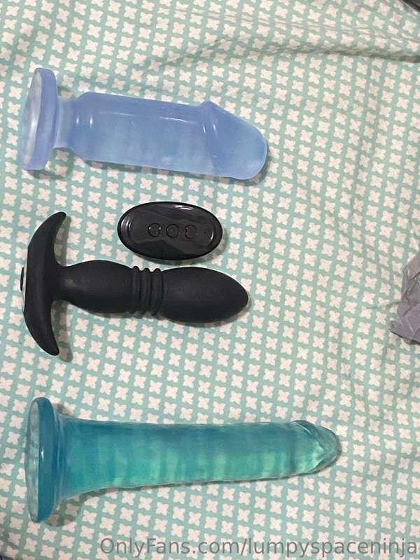 Pick next toy use in ppv video