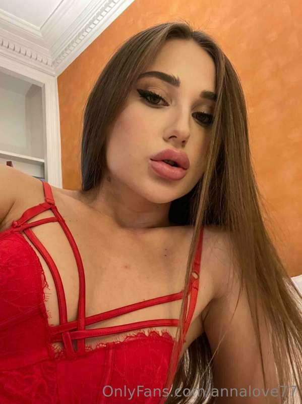 😉I think this sexy red bra is perfect for my breasts,😛I love..