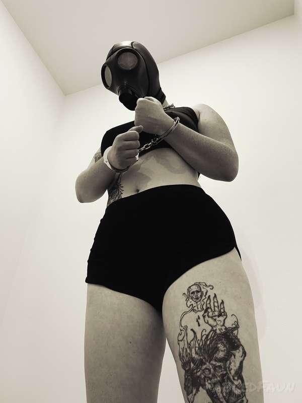 ⛓️UNLOCK PLEASURE DRONE TO INITIATE⛓️

Unnamed unit is new to its life in servitude. Apologies for outer coating being subpar. This unit hopes to fully assimilate as soon as possible. It looks forward to satisfying its owner’s command.

#alternative #dronification #drone #gasmask #handcuffs #fyp #explore #transformation #switch #queer