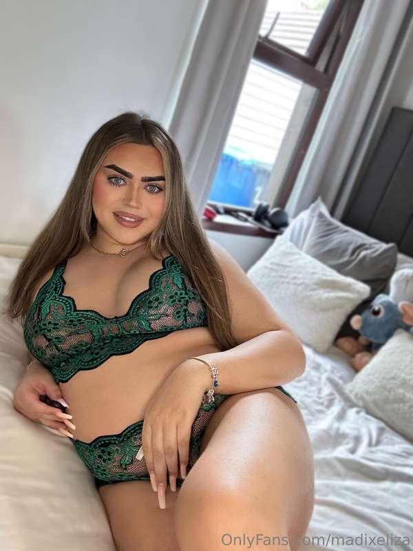 Wanna feed me ur cum? 🙂‍↔️