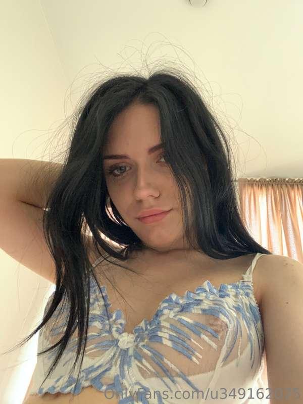 Do you want to lick my nipples?👅💧🍒