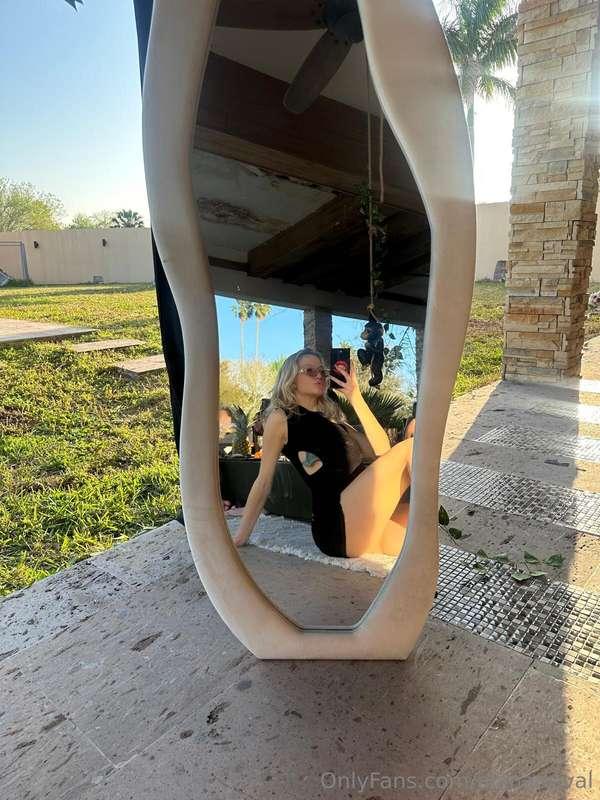I get extra naughty when I look this sweet 😇🍑