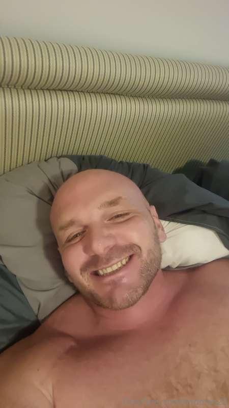 Had a hectic week of 18 hour days so sorry if my messages ha..