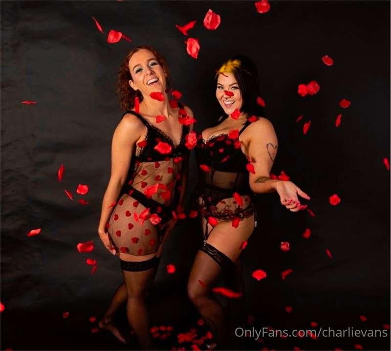 💋💋