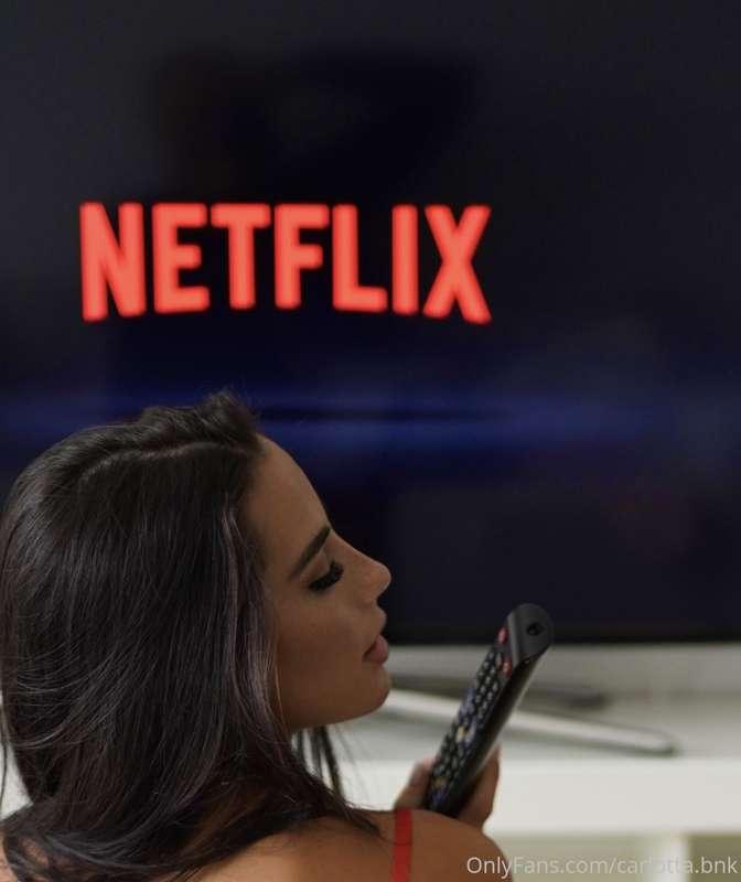 Netflix and chill tonight ❤️the good stuff is gonna be in yo..