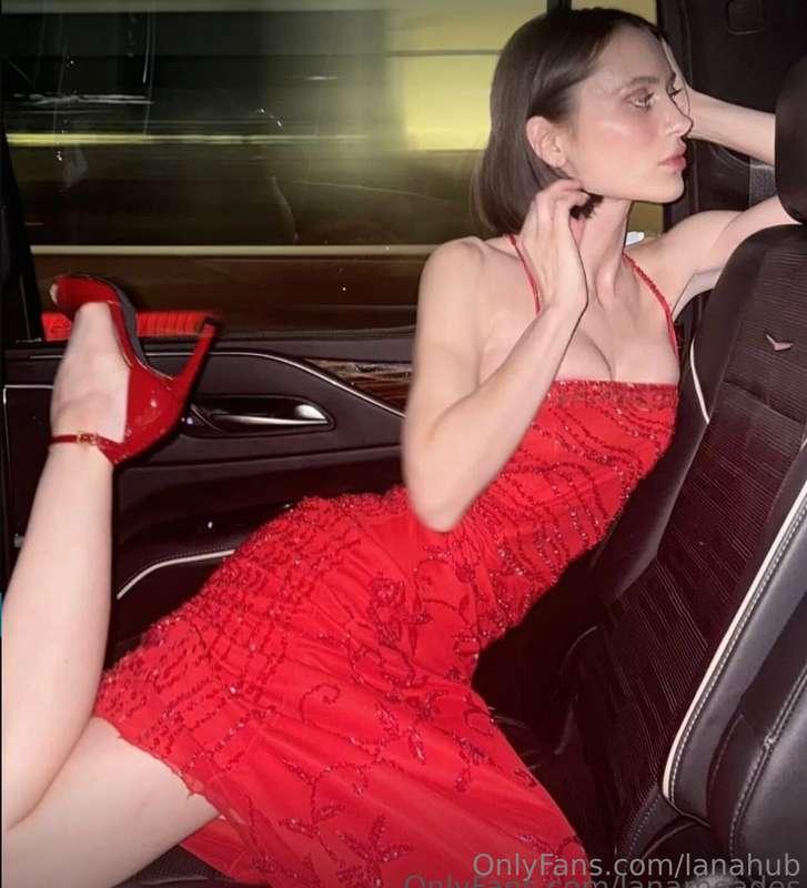 Where would you take me on our first date? Lets chat 💋