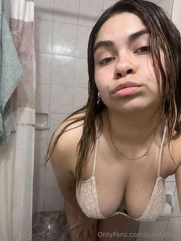 SUBSCRIBE FOR FREE TO THIS HOT, BIG-BREAST LATINA 🥵💋 @Jacque..