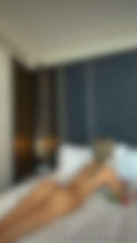 I’ve NEVER shared intimate and uncensored pics of myself lik..