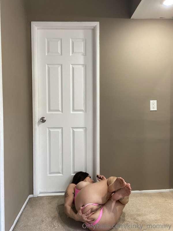 Cum to mommy