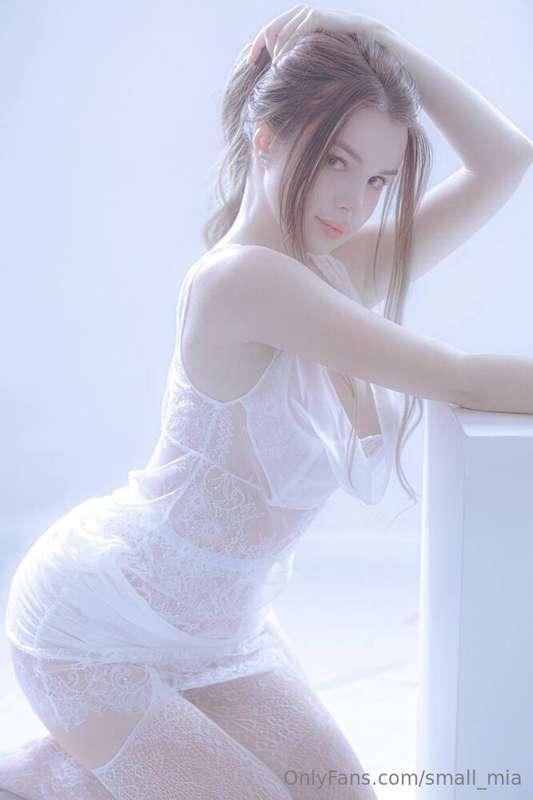 ✨ @avrochka ✨I’m gentle, playful, and just the right amount ..