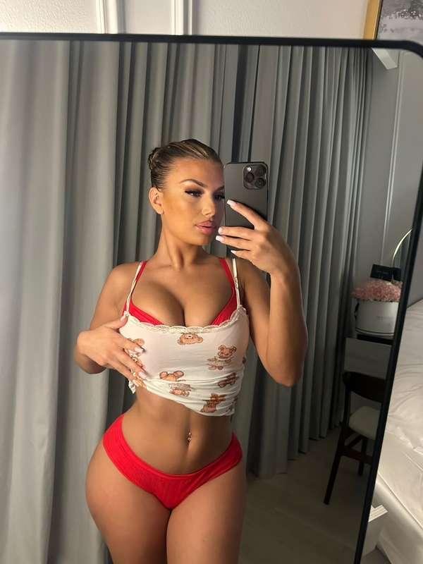 I just sent a ton of new content ❤️‍🔥