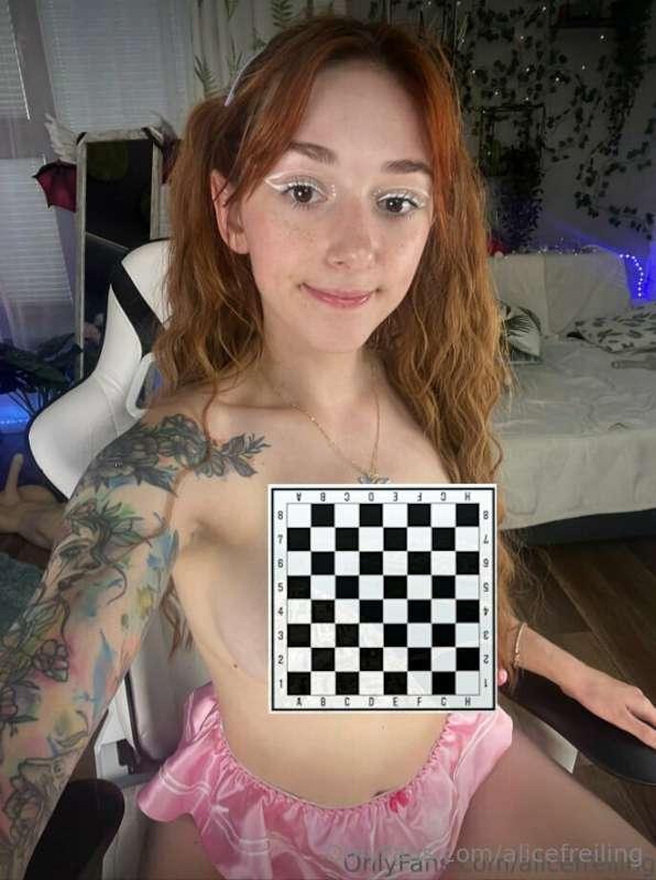 ♟Hey hey guys! Let's play chess!♟
Guess the square where my ..