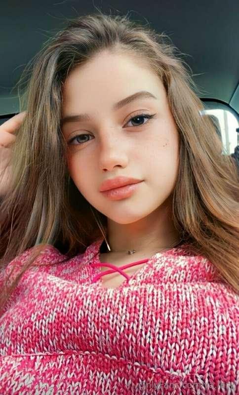 FREAKY BLONDIE @miss_o JUST TURNED 18 😈😈😈

YOUR FETISHES COM..