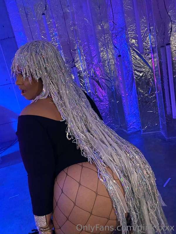 Do you like my crazy wig 😛