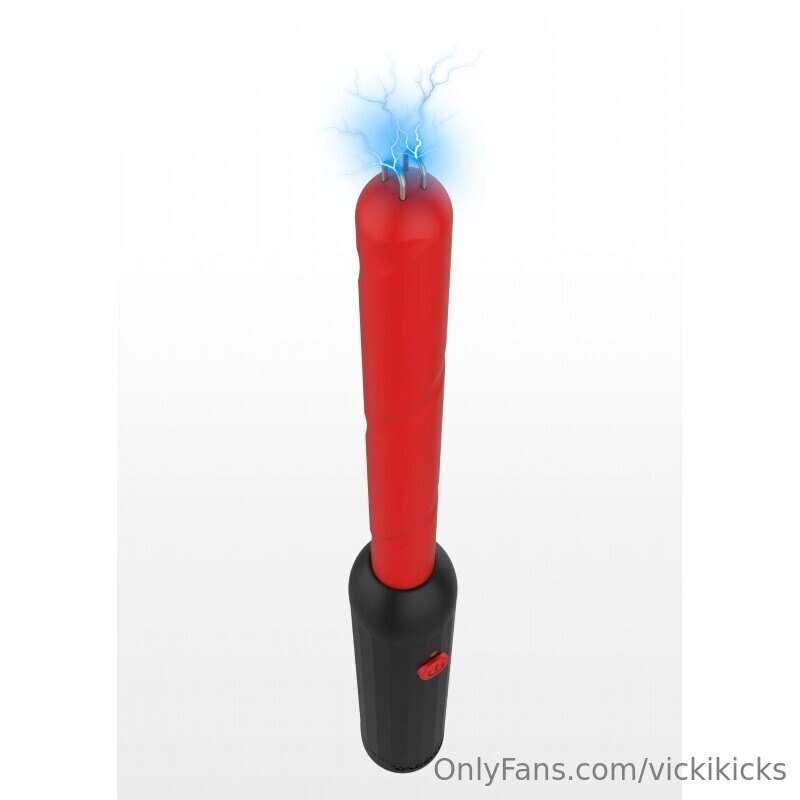 vickikicks image #0